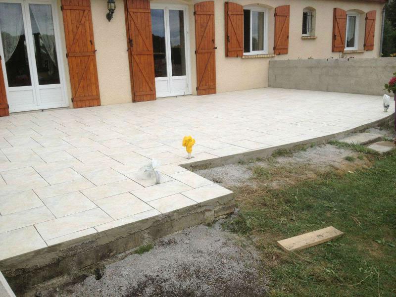 terrasse-carrelage-blanc